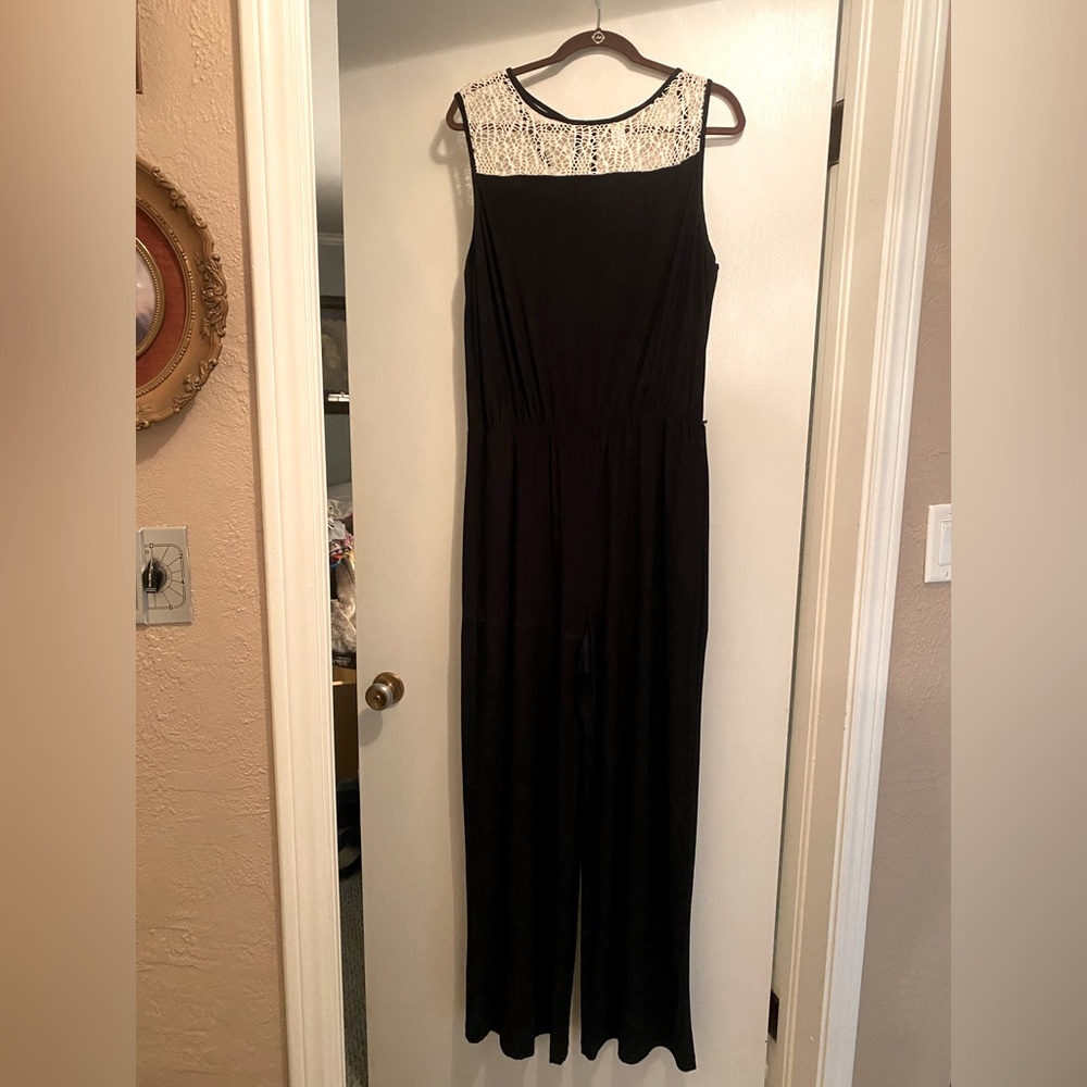 Black Jumpsuit w/ Lacy Details (XL)